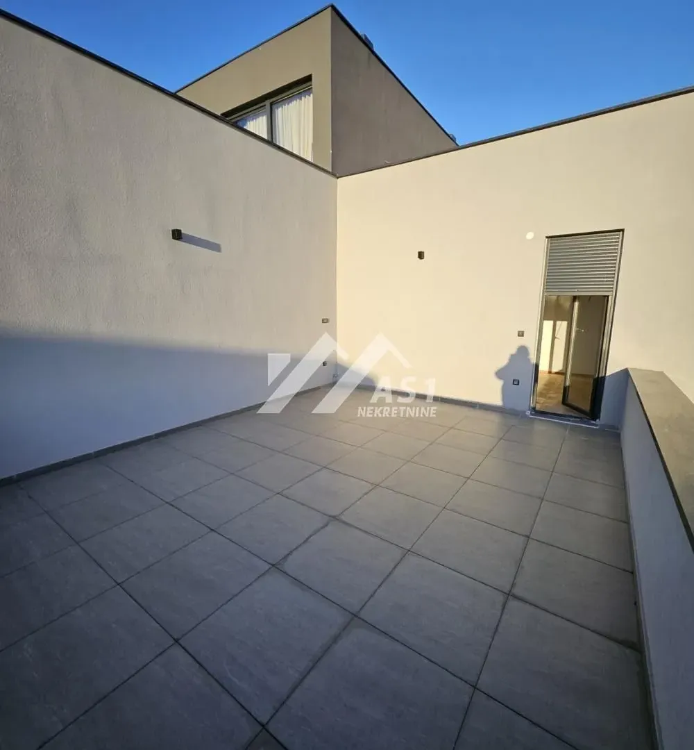 Prodaja, trosoban stan, 87m², Telep, Novi Sad Sve Podlokacije