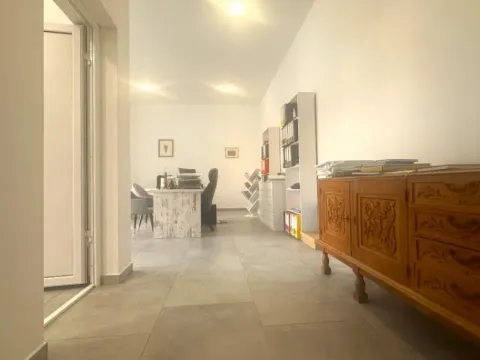 Prodaja, poslovni prostor, 68m², Bar, Crna Gora - image 10