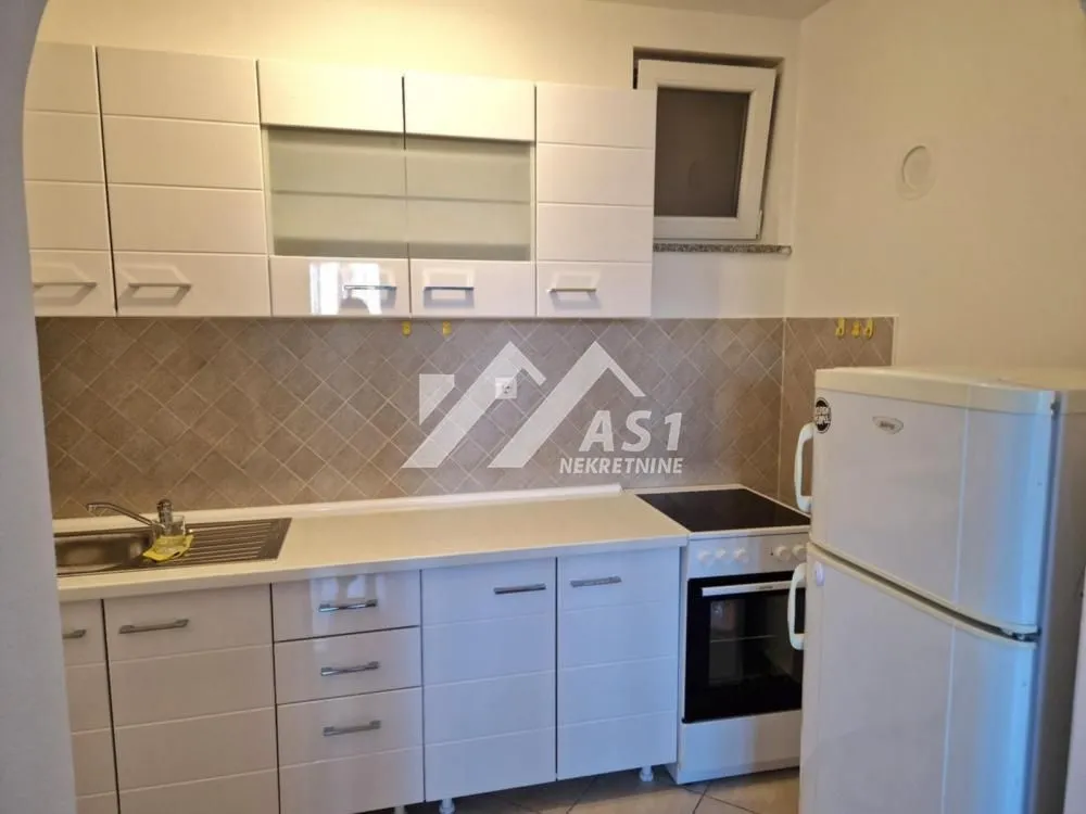 Izdavanje, dvosoban stan, 45m², Novi Sad Sve Podlokacije, Novi Sad