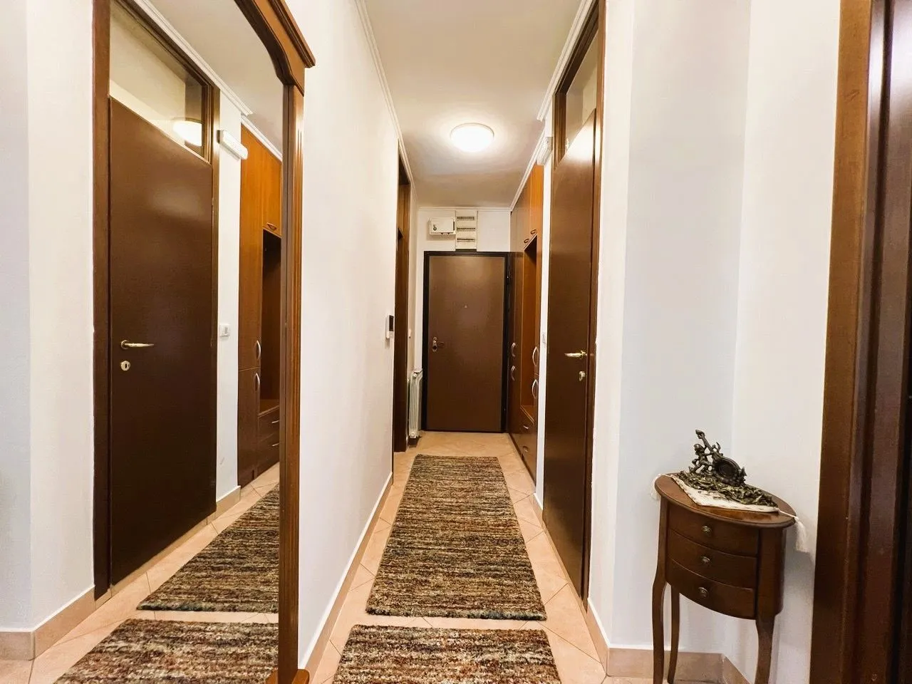 Rent, three bedroom apartment, 130m², Stari Aerodrom, Podgorica