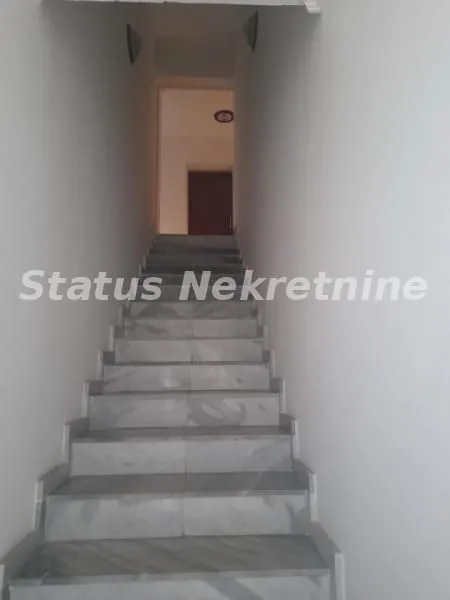 Prodaja, kuća, 200m², Futog, Novi Sad Sve Podlokacije