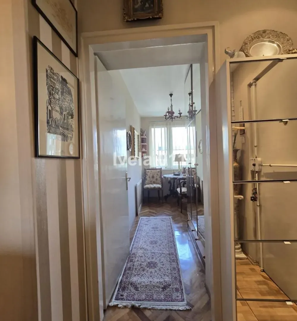 Sale, three bedroom apartment, 100m², Vračar Sve Podlokacije, Beograd