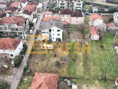 Sale, house, 350m², Zlatica, Podgorica - image 2