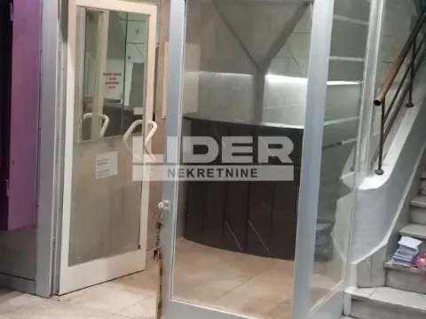 Prodaja, poslovni prostor, 8m², Savski Venac, Beograd - image 2