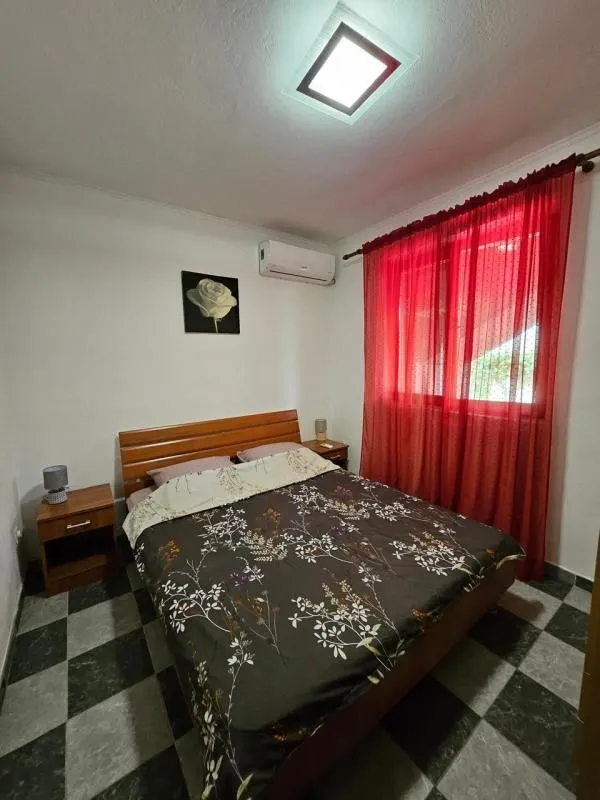 Rent, one bedroom apartment, 65m², Šušanj, Bar