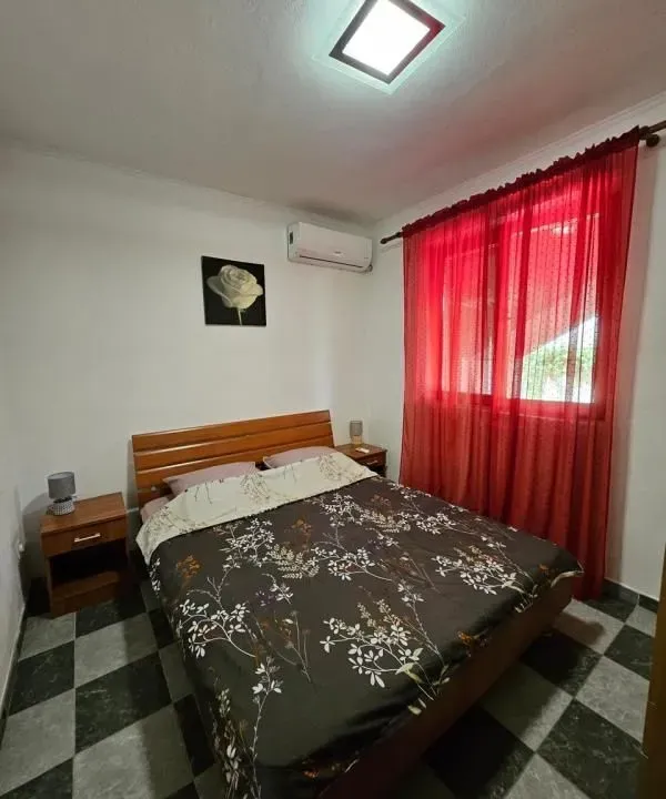 Rent, one bedroom apartment, 65m², Šušanj, Bar