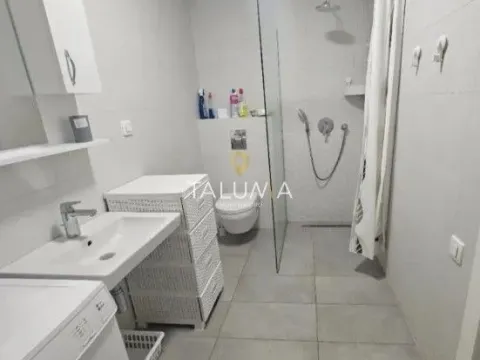 Prodaja, jednosoban stan, 40m², Soho City, Bar - image 2