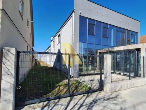Sale, office space, 1252m², Stara Pazova, Srbija - image 1