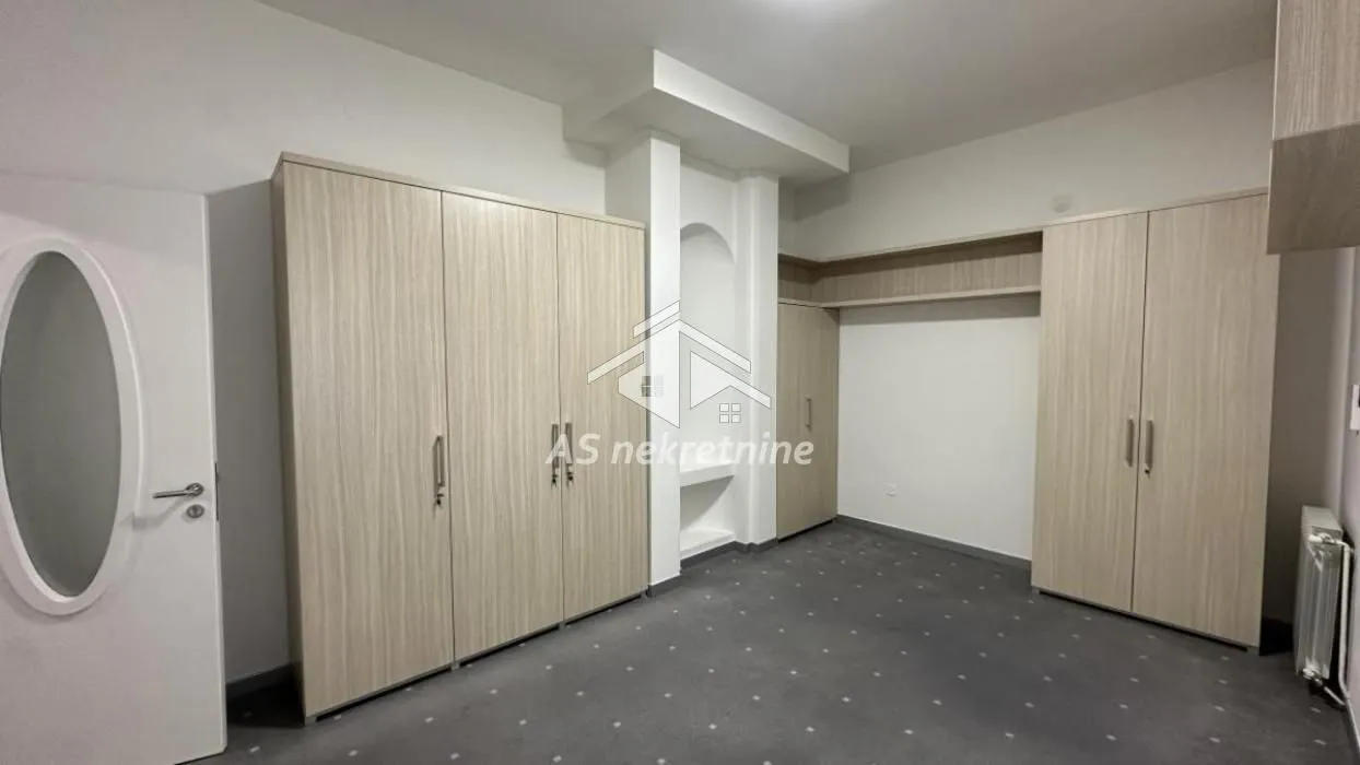 Rent, apartment, 223m², Kalenić Pijaca, Vračar Sve Podlokacije