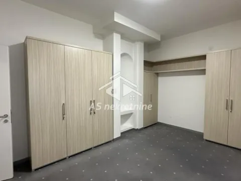 Izdavanje, stan, 223m², Kalenić Pijaca, Vračar Sve Podlokacije - image 28
