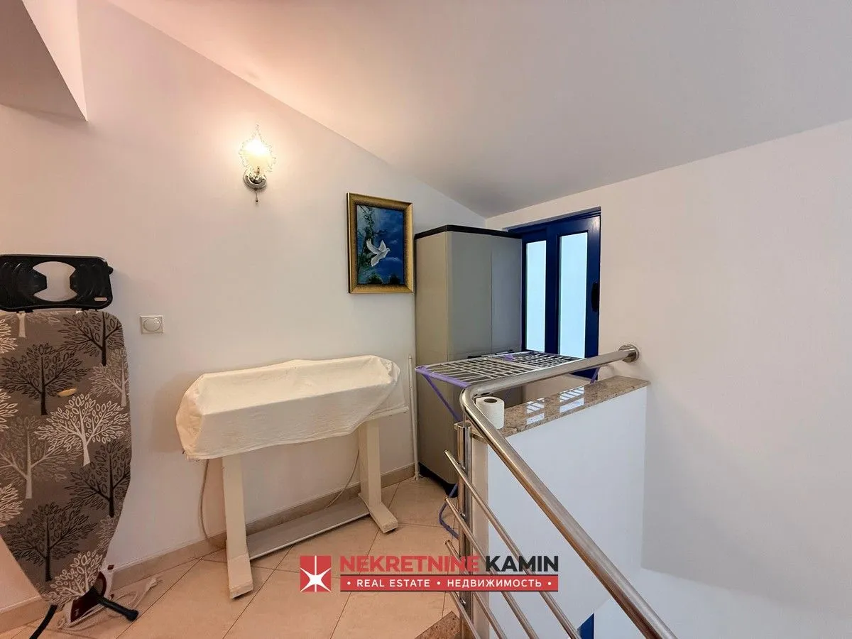 Prodaja, kuća, 178m², Mainski Put, Budva