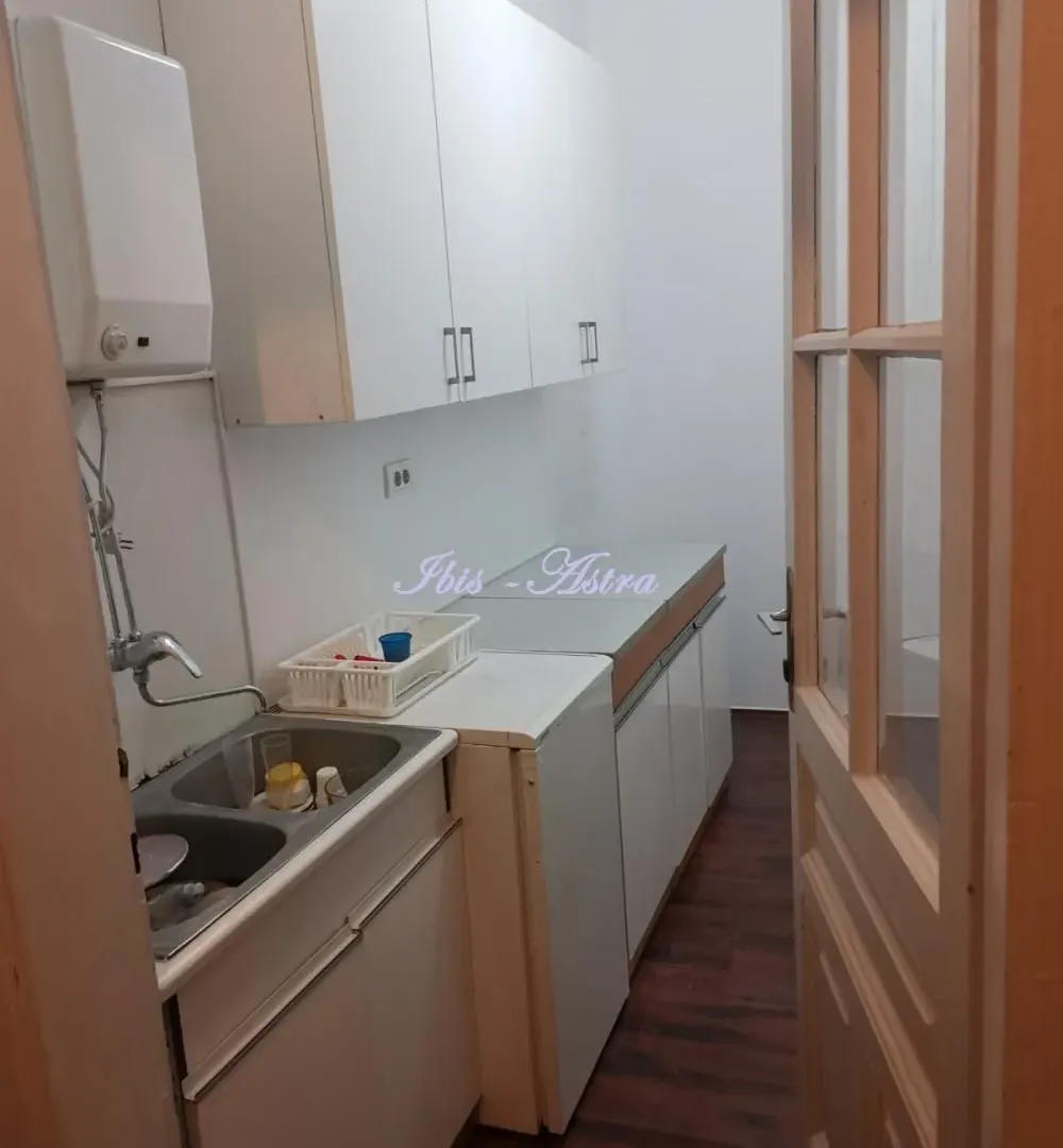 Rent, office space, 120m², Stari Grad, Beograd