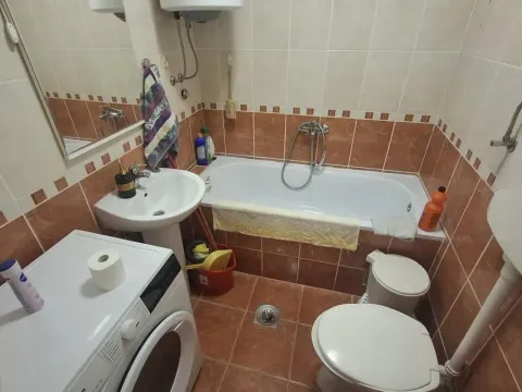 Izdavanje, garsonjera, 29m², Podbara, Novi Sad Sve Podlokacije - image 8