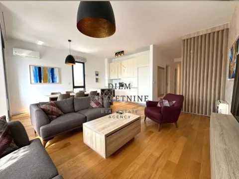 Izdavanje, trosoban stan, 95m², Podgorica, Crna Gora - image 2