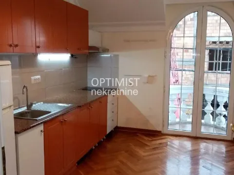 Izdavanje, trosoban stan, 88m², Profesorska Kolonija, Palilula Sve Podlokacije - image 5