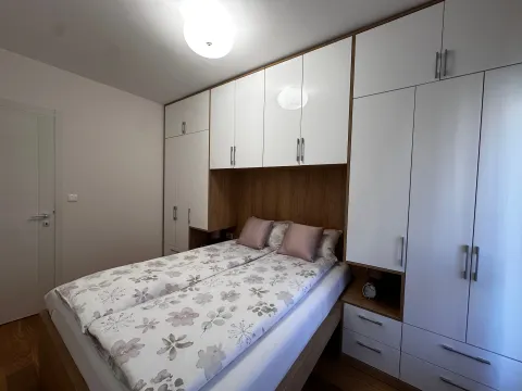 Izdavanje, jednosoban stan, 50m², Central Point, Podgorica - image 5