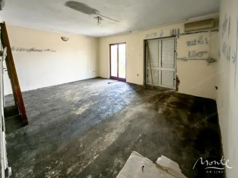 Sale, house, 385m², Donja Gorica, Podgorica - image 13