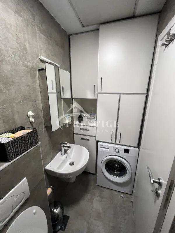 Izdavanje, dvosoban stan, 75m², City Kvart, Podgorica