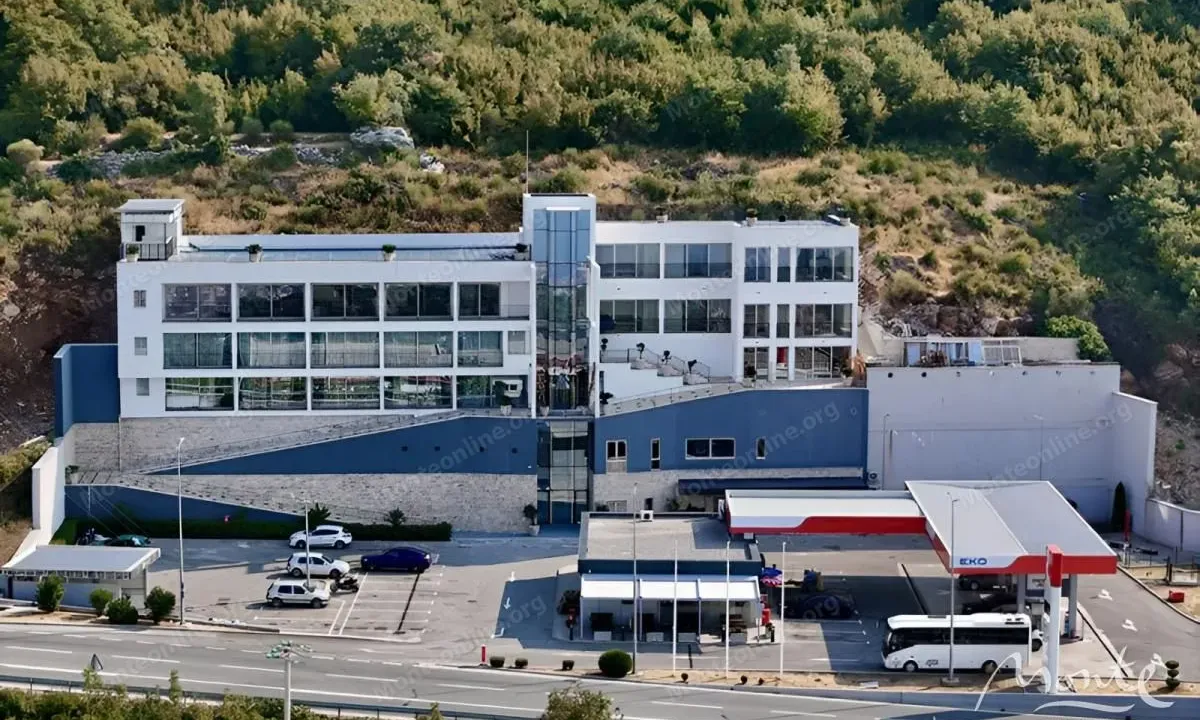 Sale, office space, 1800m², Lapčići, Budva
