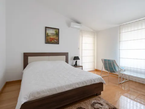 Sale, three bedroom apartment, 222m², Budva, Crna Gora - image 12