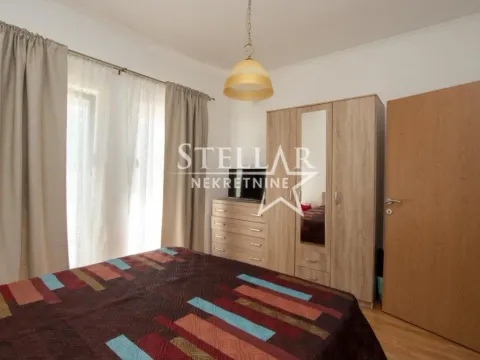 Izdavanje, kuća, 170m², Jastreb, Danilovgrad - image 9