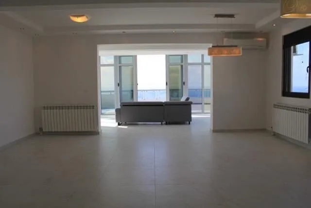 Sale, three bedroom apartment, 240m², Dobre Vode, Bar