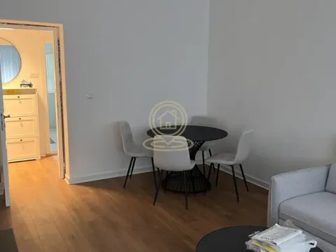 Rent, two bedroom apartment, 60m², Stari Grad, Beograd - image 2