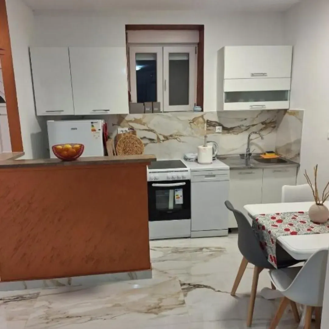 Stan-na-dan, jednosoban stan, 48m², Centar, Tivat
