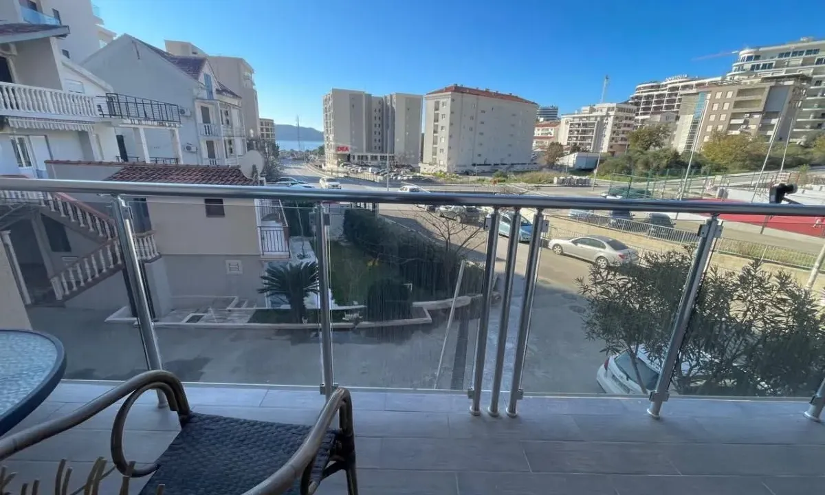 Sale, one bedroom apartment, 40m², Bečići, Budva