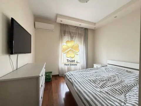 Izdavanje, dvosoban stan, 75m², Centar, Podgorica - image 9