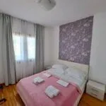 Rent, two bedroom apartment, 72m², Rafailovići, Budva - image 5