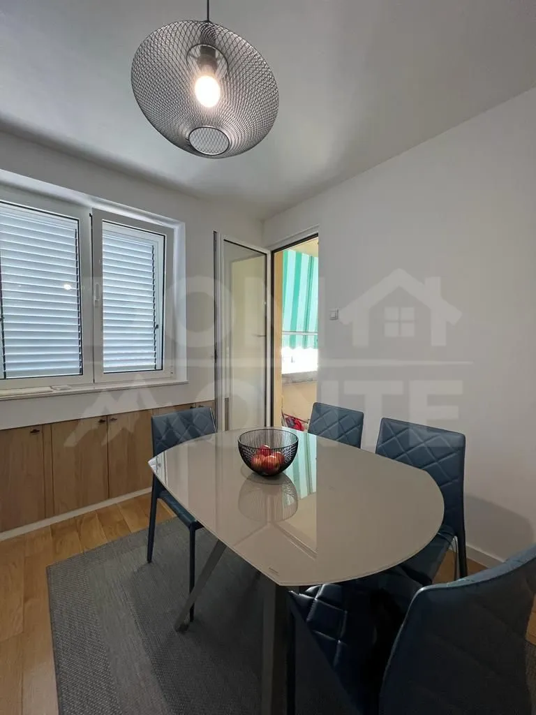Izdavanje, jednosoban stan, 52m², Centar, Tivat