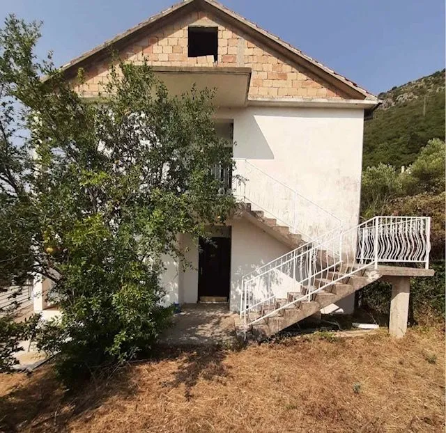 Prodaja, kuća, 156m², Lepetani, Tivat