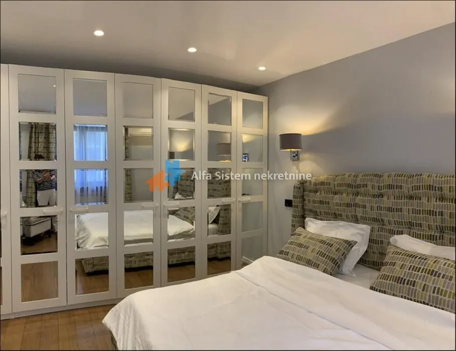 Rent, three bedroom apartment, 91m², Stari Grad, Beograd