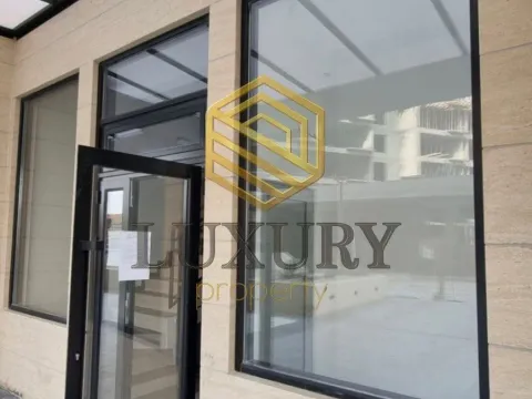 Sale, office space, 10m², Central Point, Podgorica - image 2