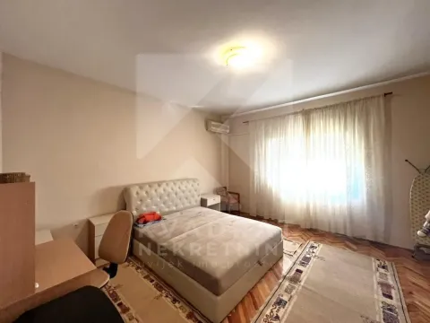 Rent, two bedroom apartment, 120m², Gornja Gorica, Podgorica - image 6