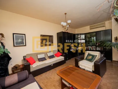 Prodaja, kuća, 348m², Stara Varoš, Podgorica - image 3