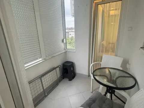 Rent, one bedroom apartment, 43m², Stari Aerodrom, Podgorica - image 12