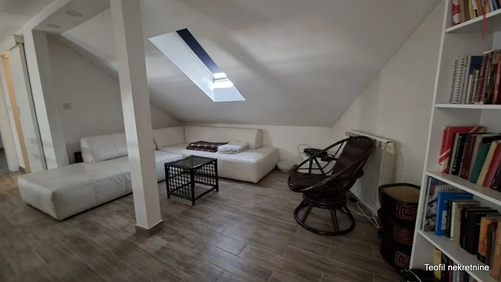 Izdavanje, garsonjera, 120m², Severni Bulevar, Zvezdara Sve Podlokacije
