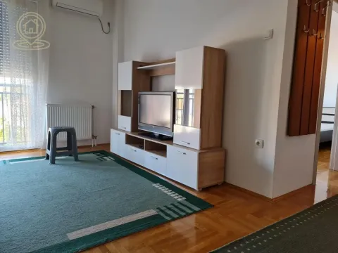 Izdavanje, dvosoban stan, 45m², Grbavica, Novi Sad Sve Podlokacije - image 2