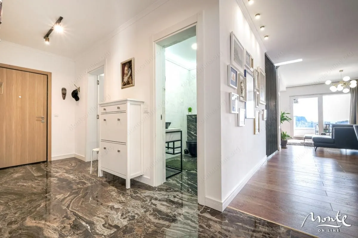 Sale, three bedroom apartment, 140m², Budva, Crna Gora