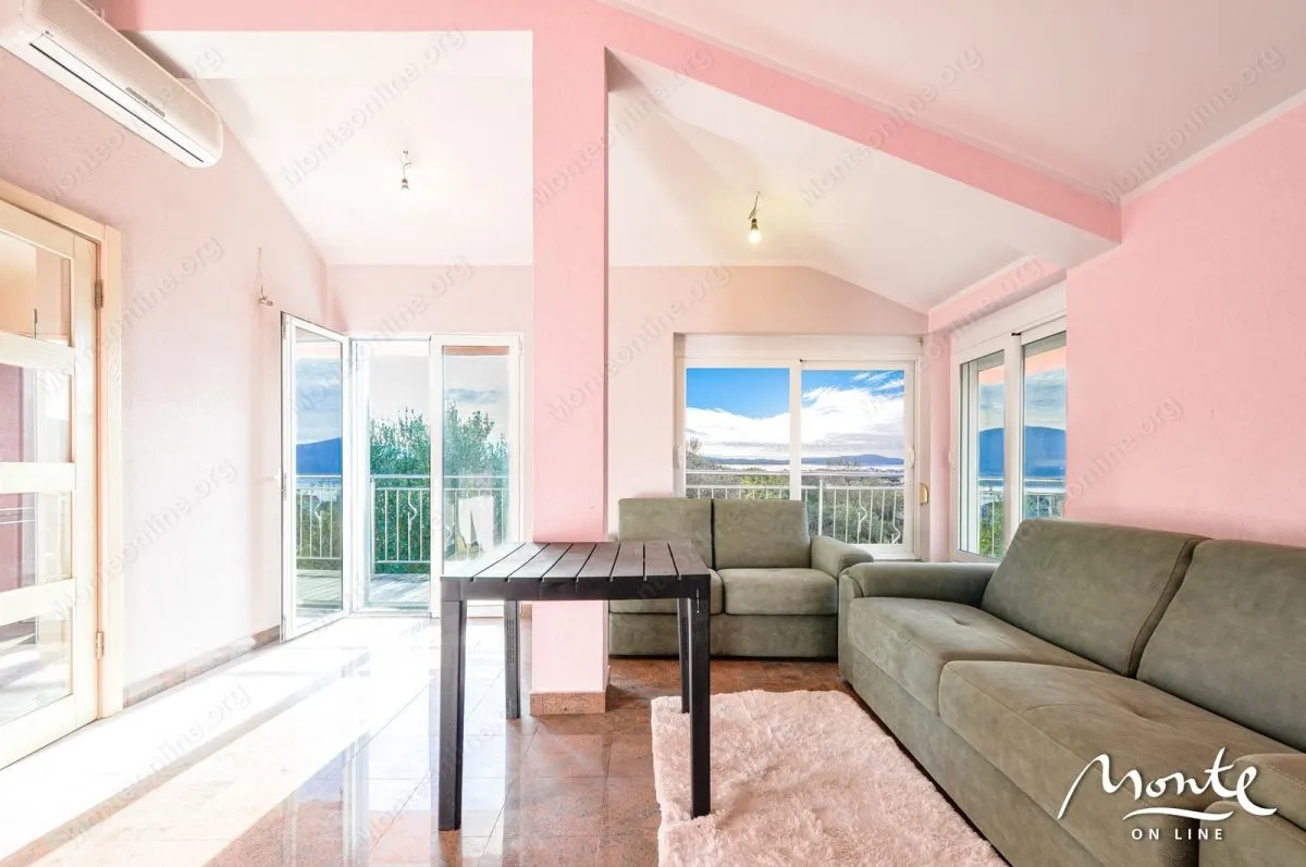 Prodaja, kuća, 194m², Tivat, Crna Gora
