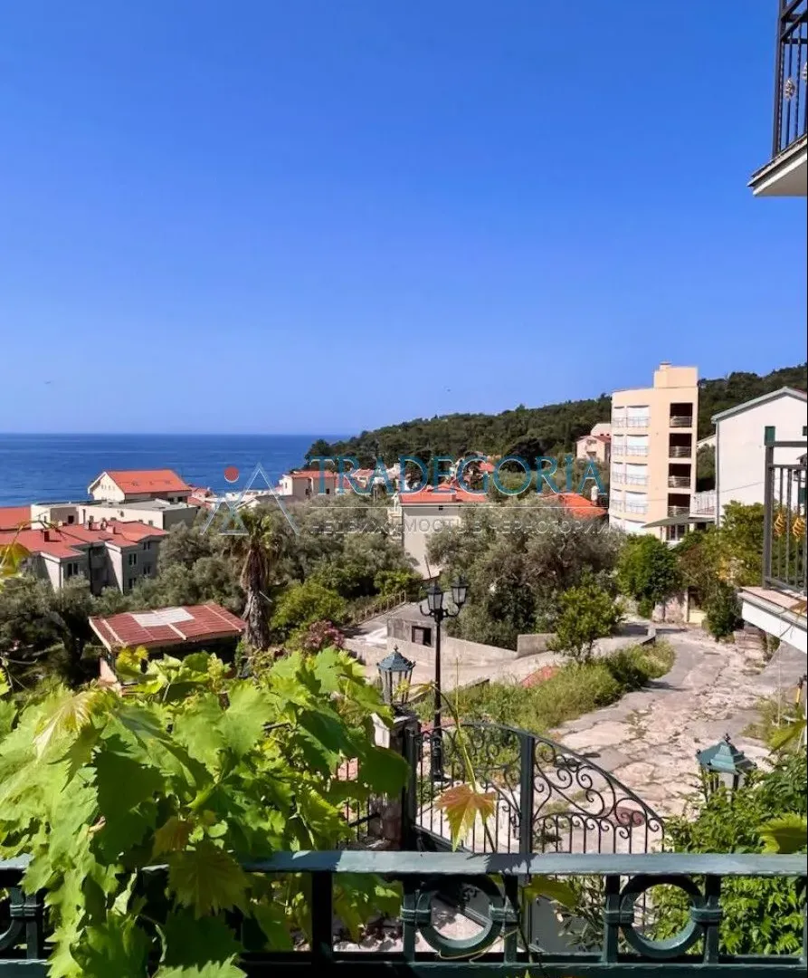 Prodaja, kuća, 260m², Petrovac, Budva