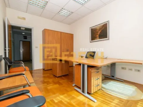 Izdavanje, poslovni prostor, 78m², Preko Morače, Podgorica - image 5