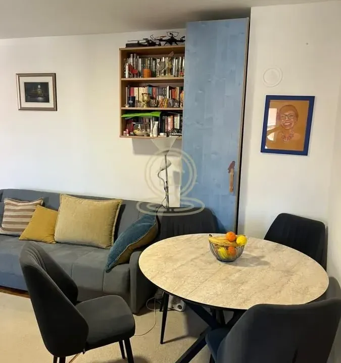 Prodaja, trosoban stan, 62m², Novo naselje, Novi Sad