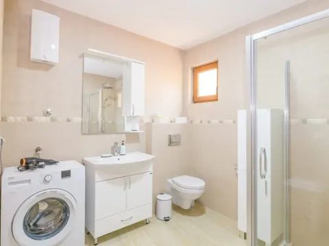Prodaja, stan, 87m², Tivat, Crna Gora - image 2