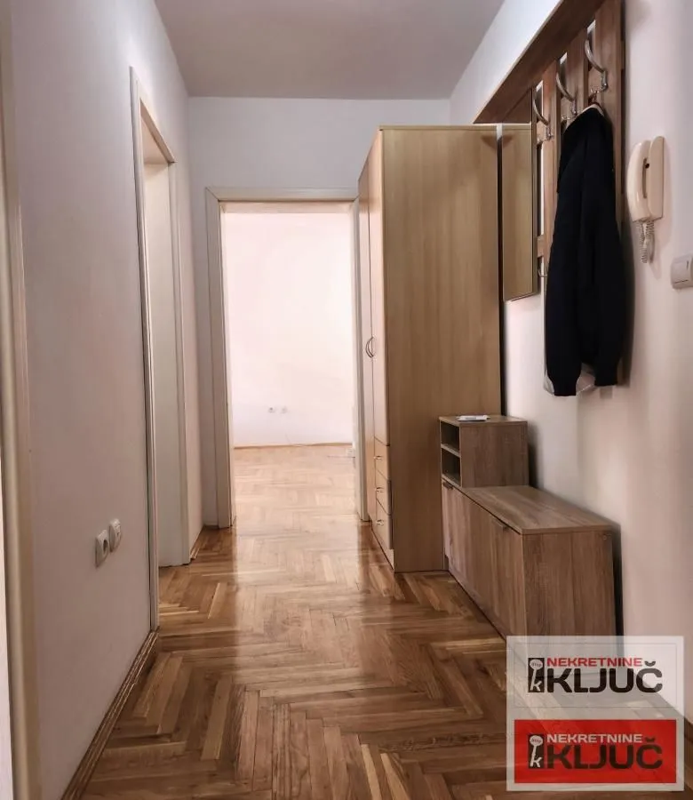 Izdavanje, jednosoban stan, 56m², Grbavica, Novi Sad Sve Podlokacije
