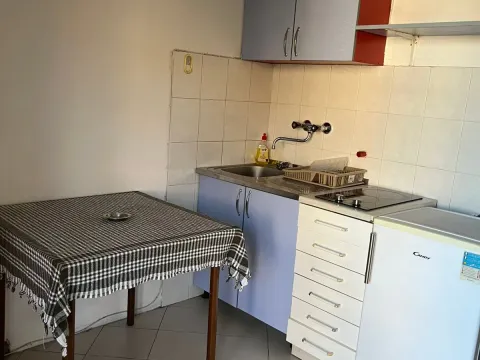 Rent, one bedroom apartment, 32m², Stari Aerodrom, Podgorica - image 1