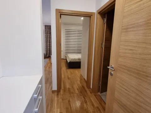 Izdavanje, jednosoban stan, 45m², Bečići, Budva - image 3