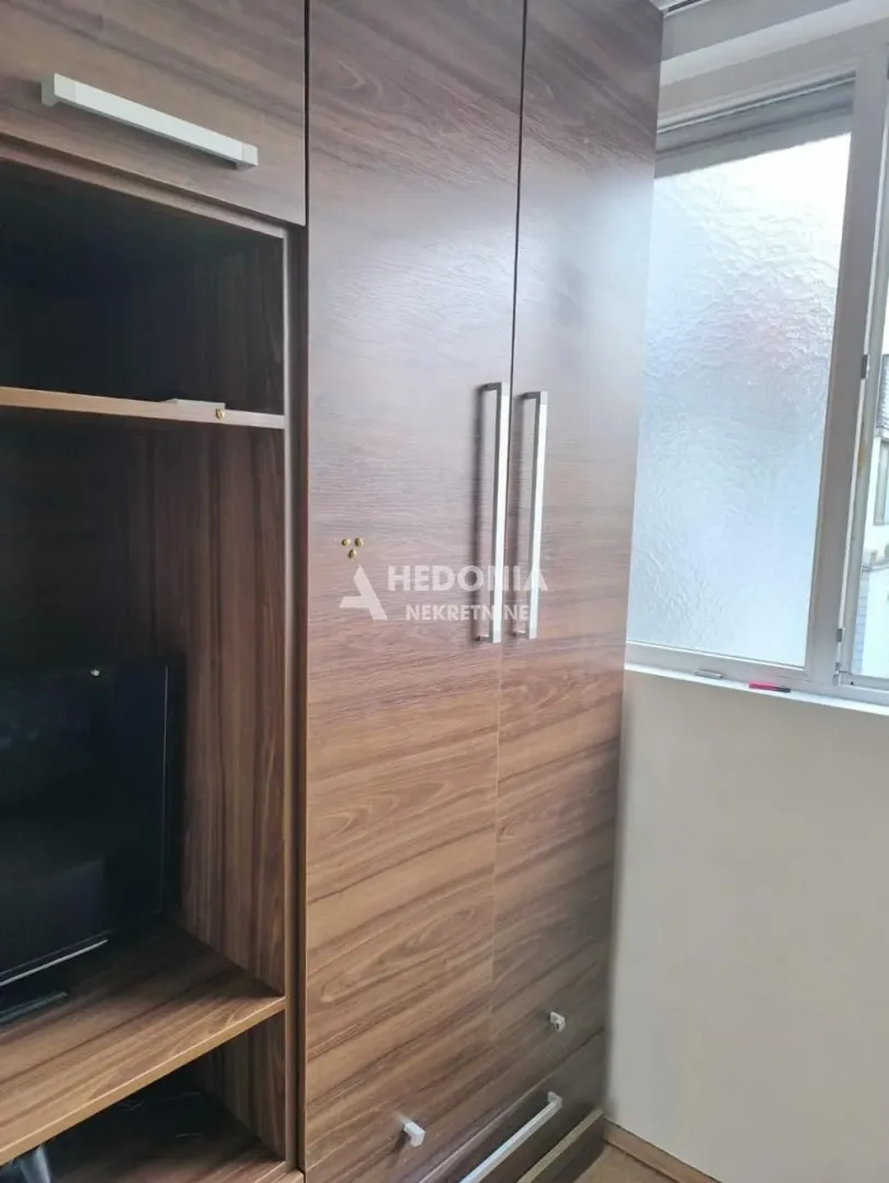 Prodaja, jednosoban stan, 33m², Stari Grad, Beograd